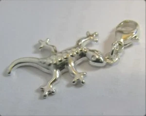 Clip On Gecko Charm Genuine Solid 925 Sterling Silver - Semi 3 D - Picture 1 of 1