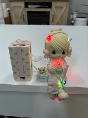 Precious Moments 566977 Stocking Hanger w/ Lights 1989 Enesco Boxed - Image 1 of 4