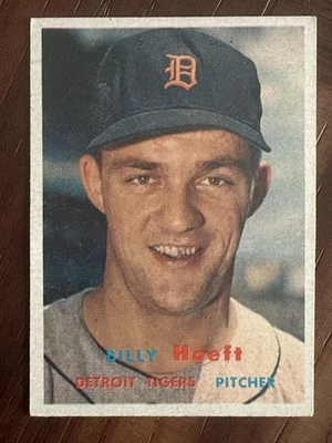 1957 Billy Hoeft Tigers #60 Topps - VG+ - Image 1 of 2