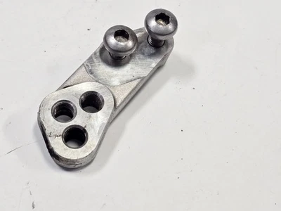 11-24 SUZUKI GSXR 600 750 GSXR600 GSXR750 palanca de cambios izquierda soporte de montaje Foto 1 de 4