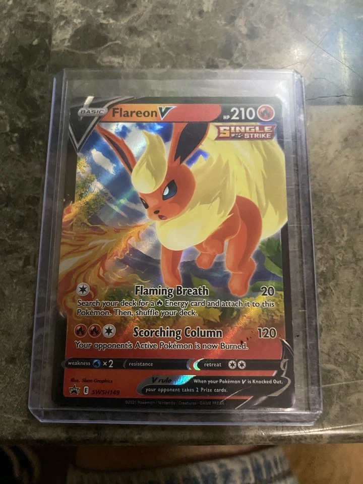 Flareon V SWSH149 SWSH: Sword & Shield Promo Cards Holo - Image 1 of 1