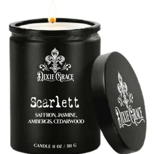 DIXIE GRACE SCARLETT HANDCRAFTED CANDLE - Imagen 1 de 2