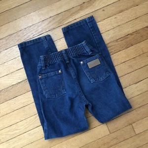 Vintage Boys 6 Wrangler Jeans Dark Blue Denim Logo Patch Western Distressed - Picture 1 of 5