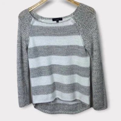 Revolve Sanctuary Grey White Stripe Baseball Top Long Sleeve Sweater Size XS Foto 1 de 4