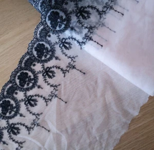 4 Yards 8.5" Wide Baby Pink Mesh Tulle Lace with Embroidered Black Flower eh0212 - Picture 1 of 2