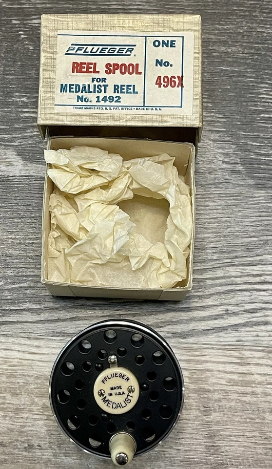 Carrete de mosca Pflueger Medalist 1492 solamente - SIN CARRETE - Envío gratuito Foto 1 de 3