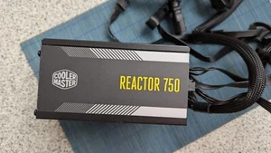 CoolerMaster Netzteil Reactor Gold 750 Full Modular 750W PC netzteil - Afbeelding 1 van 4