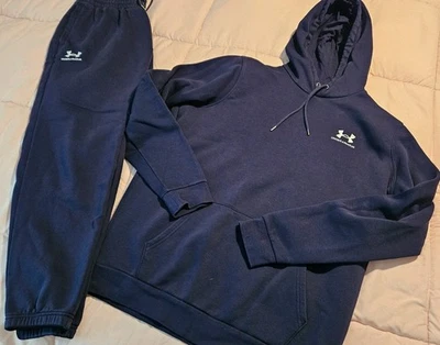 JUEGO DE SUDADERA CON CAPUCHA Y JOGGERS UNDER ARMOUR PARA HOMBRE TALLA GRANDE AZUL MARINO Foto 1 de 3