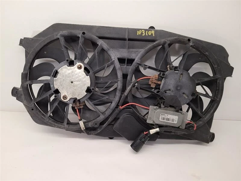2005-2007 FORD FIVE HUNDRED Radiator Fan Motor Fan Assembly 5F9Z8C607BM - Image 1 of 4