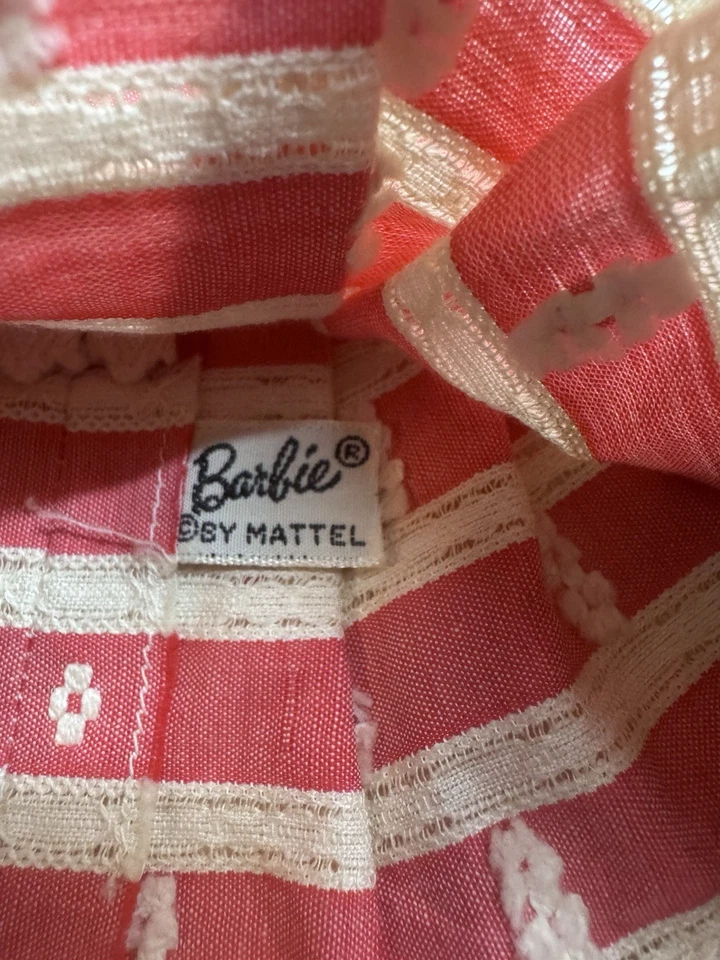 Traje vintage de Barbie 1963 "Busy Morning" #956 • Bonito completo. Solo hecho por-1 año Foto 1 de 4