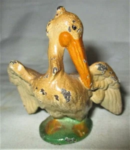 ANTIQUE HUBLEY TOY PELICAN BIRD CAST IRON DESK ART STATUE SCULPTURE PAPERWEIGHT - Picture 1 of 9