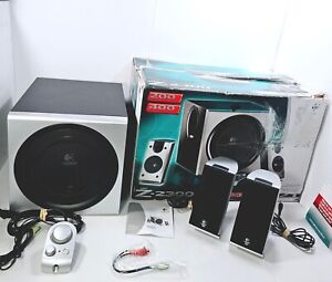 Logitech Z-2300 THX 2.1 Lautsprecher mit Subwoofer mit Fernbedienung & Kabeln - im Karton