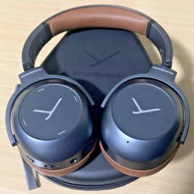Beyerdynamic LAGOON ANC JP EXPLORER Auriculares Marrón - Imagen 1 de 3