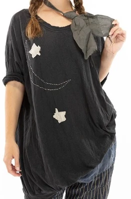MAGNOLIA PEARL Oversized Tunic Top 1044 Shirt Midnight Moon Stars Applique-NWT - Photo 1/4