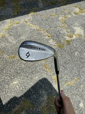 Cuña de palo de golf de 69 grados, lobo premium, flop y cuña de arena para hombres y mujeres Foto 1 de 4