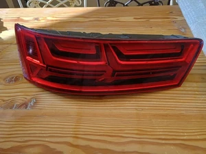Audi Q7 2017 2018 2019 izquierda izquierda izquierda lado pasajero LED luz trasera OEM usada - Imagen 1 de 7
