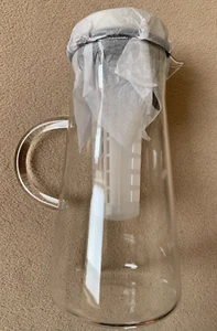 SILBERTHAL Glaskaraffe mit Fruchteinsatz 2 Liter Wasserkaraffe mit Edels.Deckel - Bild 1 von 9
