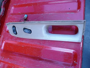 96-97-98 EXPLORER RIGHT/PassengerFRONT WINDOW SWITCH WITH PANEL  - Imagen 1 de 6