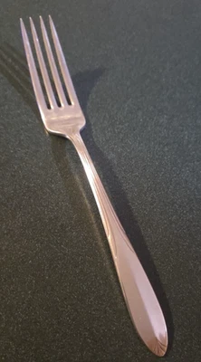 Obertura de horquilla de plata esterlina National Silver Co. 7,5" 46,01 gramos peso chatarra Foto 1 de 4