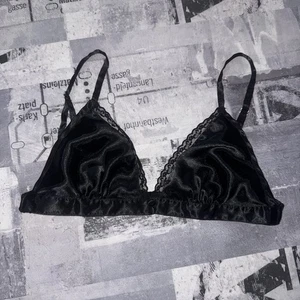 Vintage Crown Gold Tag Victoria's Secret Second Skin Satin Black BH Wireless - Bild 1 von 4