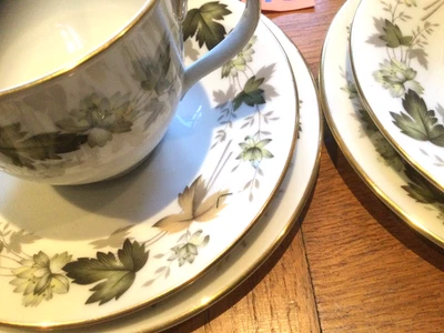 Royal Doulton Larchmont 4x Trio Set Teacup Saucer Side Plate H5059 Vtg China - Image 1 of 4