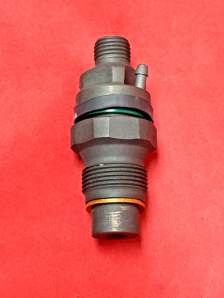 Diesel Fuel Injector FJ251 for Chevrolet GMC P3500.	Blazer C1500 C2500 - Image 1 of 3