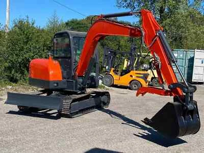 Nueva miniexcavadora de 6 toneladas EPA Yanmar diésel 12000 libras 61,5 HP ¡ENVÍO GRATUITO! Foto 1 de 4