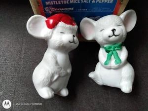 VTG mistletoe mice salt & pepper shakers christmas around the world In Box - Picture 1 of 2