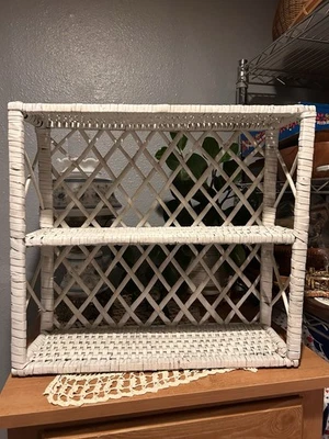 Vintage White Wicker Hanging Wall Shelf. Mid Century Modern. - Image 1 of 4