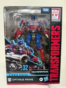 HASBRO TRANSFORMERS STUDIO SERIES #32 VOYAGER CLASS OPTIMUS PRIME ACTION FIGURE - Picture 1 of 5