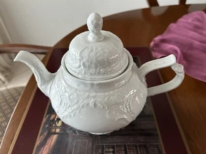 Vintage Sm Teapot & Lid Maria White Rosenthal Classic Rose Made in Germany QL38 - Picture 1 of 5
