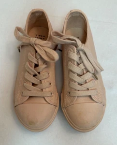 Girls Used Cotton On Size 12 Light Pink Sneakers - Picture 1 of 5
