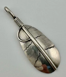 CHARLEY Signed Navajo Feather Pendant Vintage Sterling Silver 6.6g - Picture 1 of 5
