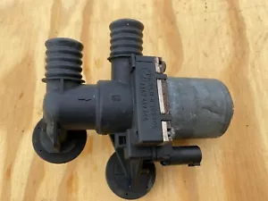 2003-2005 BMW E46 330Ci 3 Series OEM Heater Control Valve Used - Picture 1 of 3