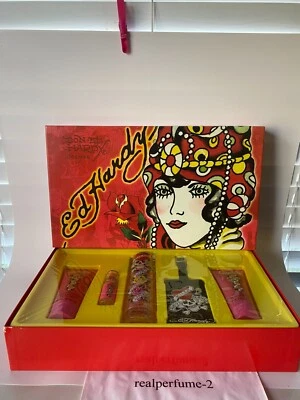 Juego de 5 piezas para mujer Ed Hardy de Ed Hardy 3,4 + 0,25 + loción + gel + etiqueta de bolsa.  SELLADO Foto 1 de 4