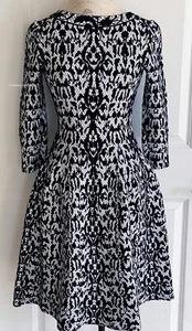 NEW AZZEDINE ALAIA  BLACK WHITE PRINT FIT & FLARE DRESS 40 - Picture 1 of 7