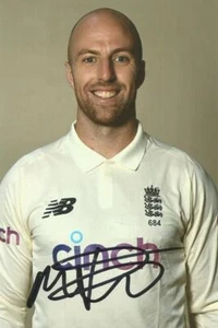ENGLAND CRICKET: JACK LEACH SIGNED 6x4 TEST PORTRAIT PHOTO+COA - Picture 1 of 1