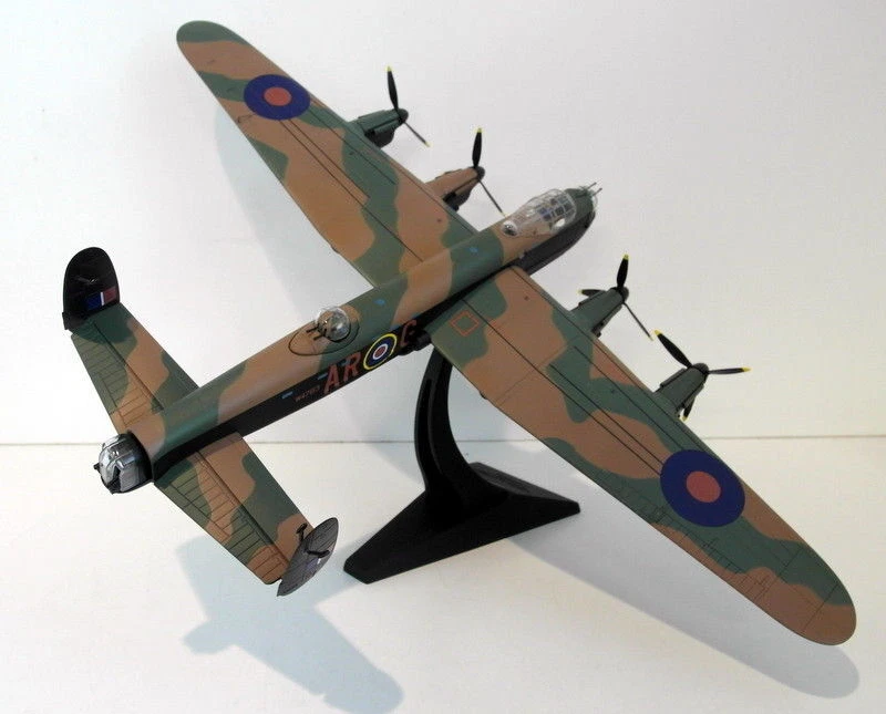 Corgi 1/72 AA32607 Avro Lancaster Mk1 W4783 460Sqn RAAF Breighton - image 1 of 4