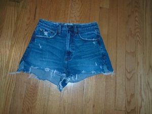 Corto Abercrombie & Fitch tiro alto mamá talla 26 (2) - Imagen 1 de 2
