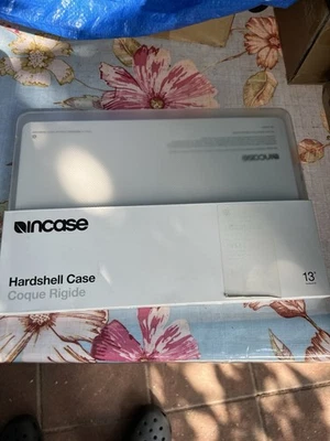 Incase Hardshell Case Clear Dots for MacBook Air 13” (Retina, 2020) – New - Image 1 of 2