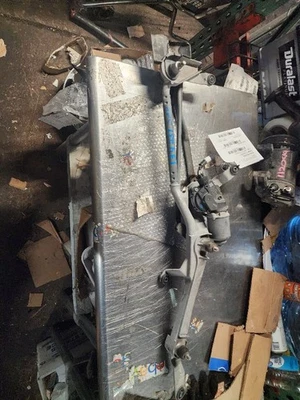 Мотор стеклоочистителя ветрового стекла подходит для 10-15 LEXUS RX350 645904 - Изображение 1 из 2