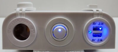 12V, WHITE DUAL 4.2A USB CHARGER POWER SOCKET + ON/ OFF SWITCH SURFACE MOUNT AU - image 1 of 4