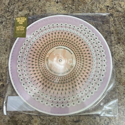 Same Trailer Different Park by Kacey Musgraves (Record, 2023) Zoetrope Foto 1 de 3