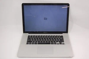 *READ Apple MacBook Pro 15" A1286 Core 2 Duo 3.0GHz 4GB RAM 500GB HDD NO OS - Picture 1 of 9