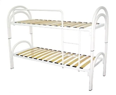 LETTO A CASTELLO BIANCO IN METALLO E DOGHE  RITIRO IN ZONA Tel.3356146877 - Immagine 1 di 2