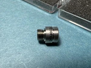 Colimador láser de fibra Thorlabs F230FC-C FC AR 1310nm, f = 4,64 mm, NA = 0,53 - Imagen 1 de 5