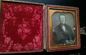 Antike Daguerreotypie Mannesportrait 19. Jahrhundert im Etui - Bild 1 von 20