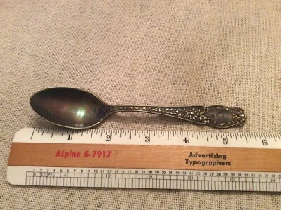 Colher de pátina Gorham ornamentada 26 gramas Pat 94 rústica Cottagecore dinheiro antigo 5,5” - Imagem 1 de 4