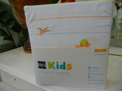 NIP THE BIG ONE KIDS WHITE DINOSAUR T-REX PRINT 4 PIECE FULL SIZE SHEET SET - Image 1 of 3
