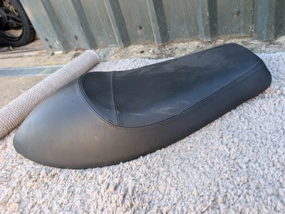 Triumph Thruxton 1200 Seat 2017-2020 OEM número de pieza original 2304346 #CROY Foto 1 de 4